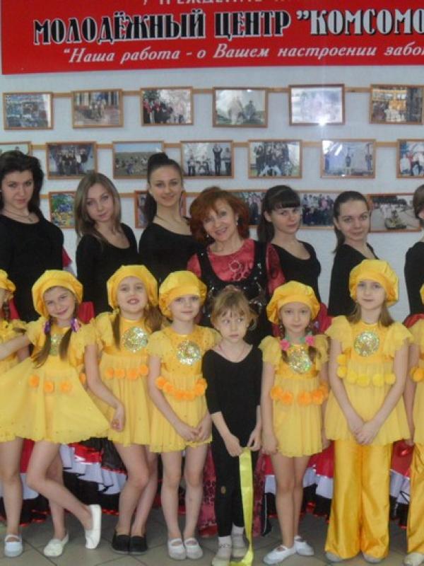 Хореографический коллектив «Росинка»